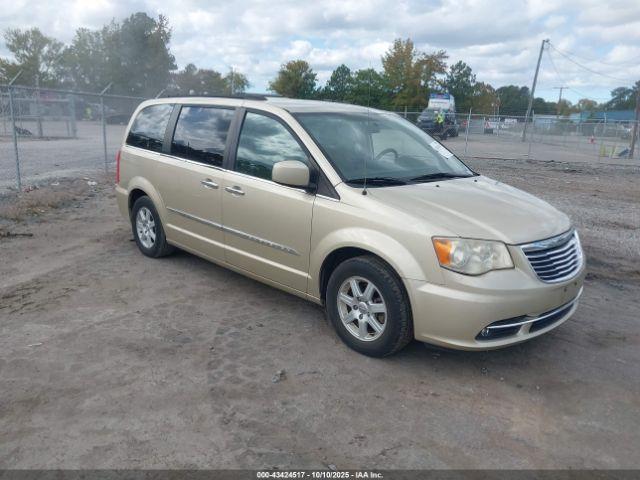  Salvage Chrysler Town & Country