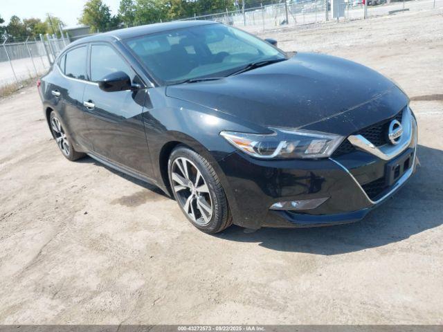  Salvage Nissan Maxima