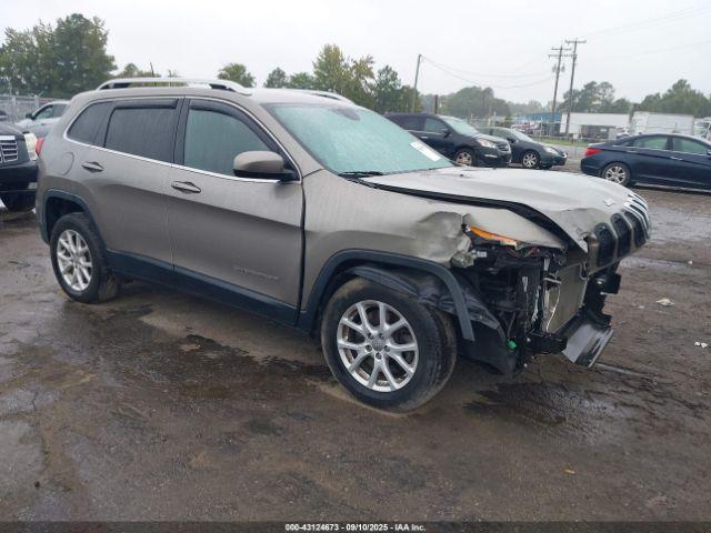  Salvage Jeep Cherokee