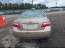 Toyota Camry Le Image 2