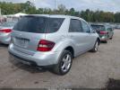 Mercedes-Benz M-Class 4matic Image 4