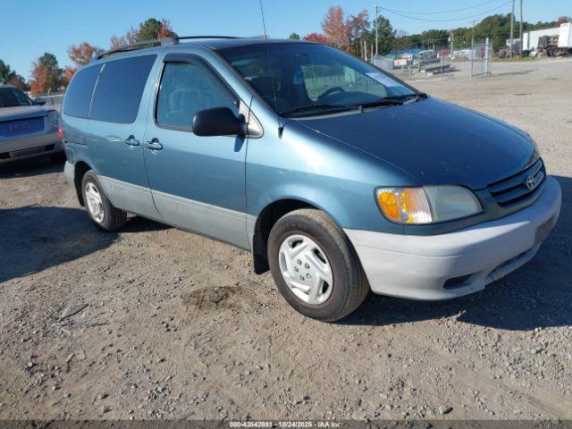  Salvage Toyota Sienna