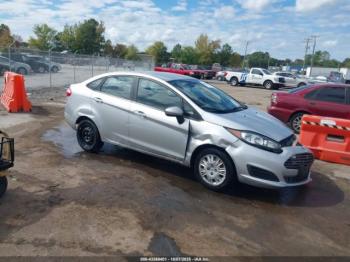  Salvage Ford Fiesta