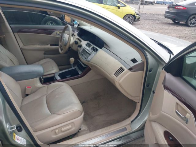 Toyota Avalon Xls Image 6