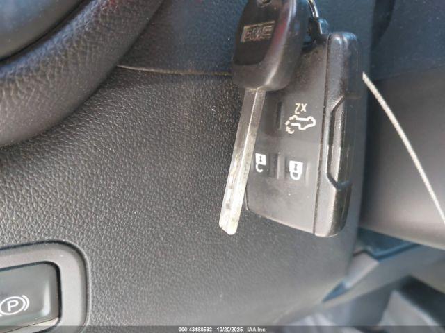 GMC Sierra 1500 4wd  Standard Box Sierra Image 3