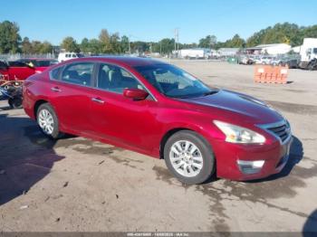  Salvage Nissan Altima