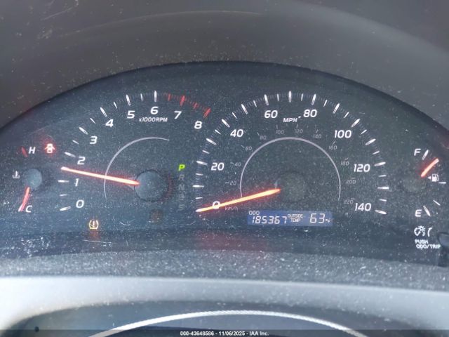 Toyota Camry Le Image 4