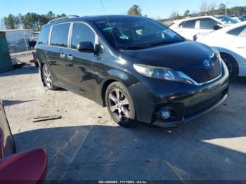  Salvage Toyota Sienna