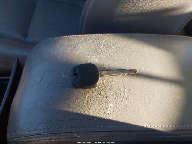 Toyota Camry Xle Image 8