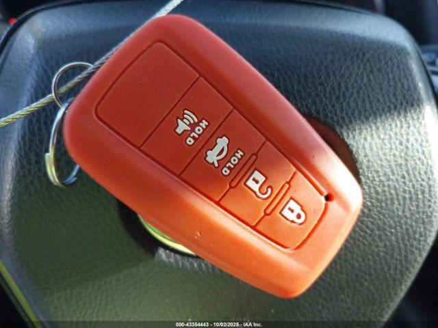 Toyota Camry Xse Image 10