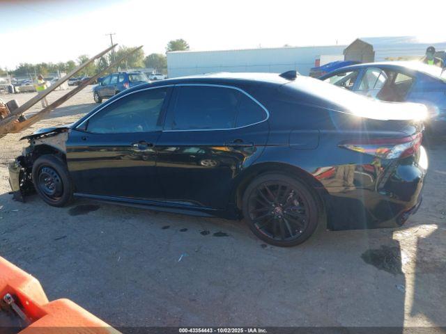 Toyota Camry Xse Image 16