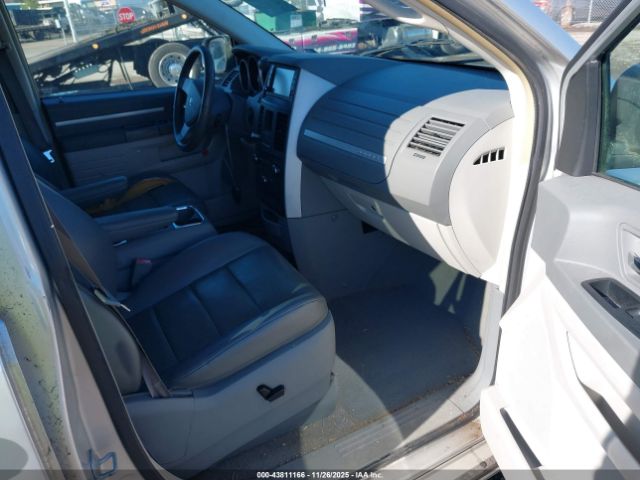 Dodge Grand Caravan Sxt Image 11