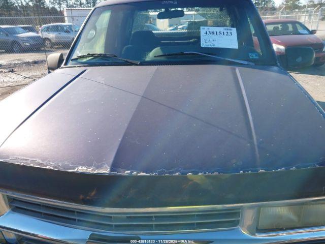 Chevrolet Gmt K1500 Image 3