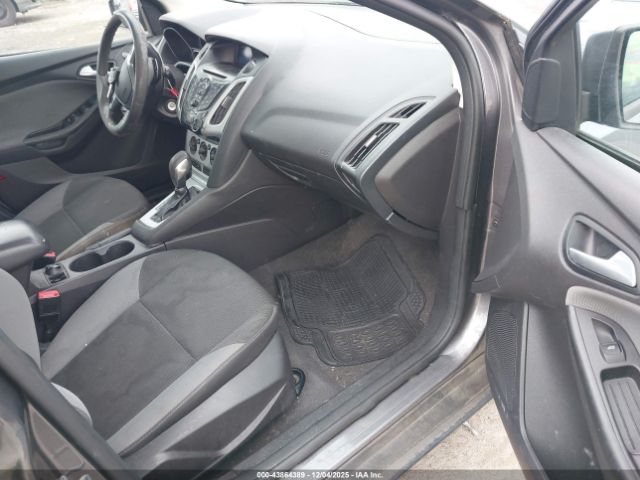 Ford Focus Se Image 8