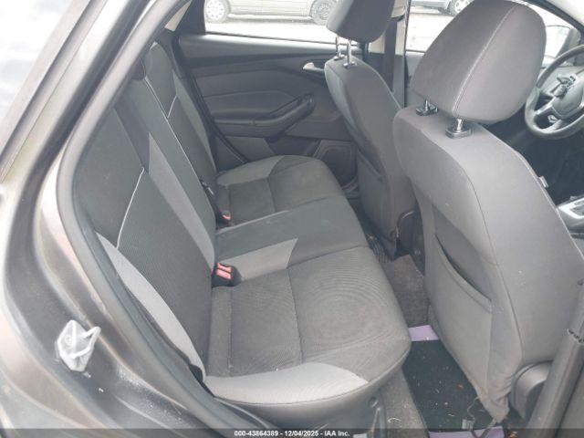 Ford Focus Se Image 2