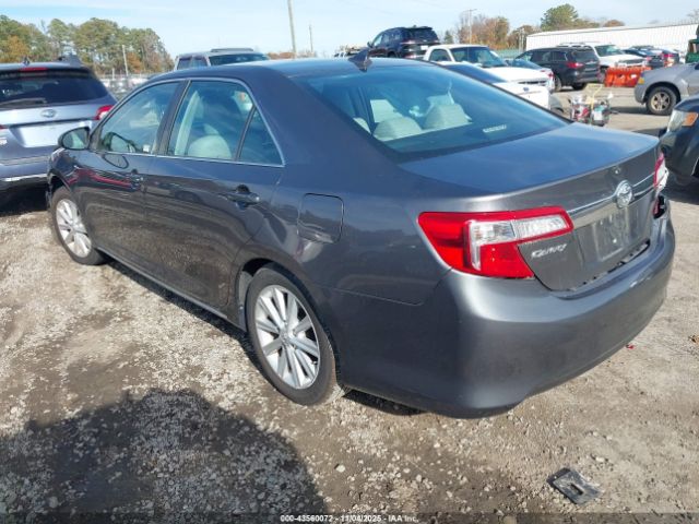 Toyota Camry Xle V6 Image 3