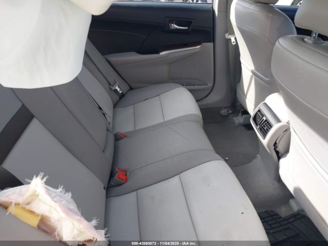 Toyota Camry Xle V6 Image 12