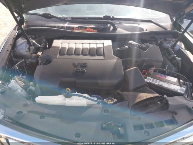 Toyota Camry Xle V6 Image 9