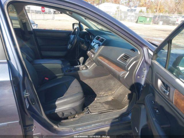 Subaru Outback 2.5i Limited Image 8