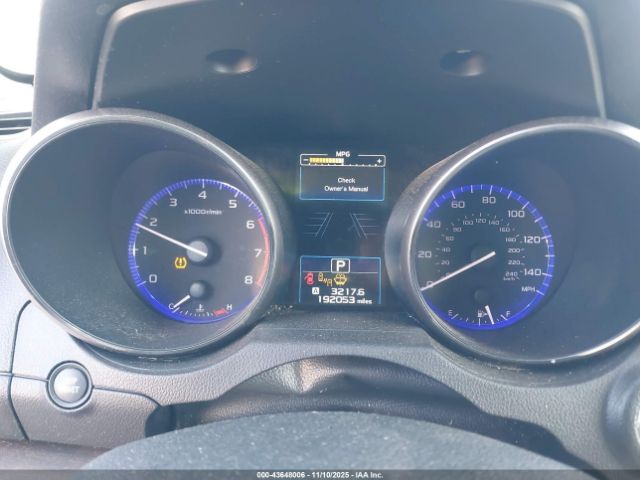 Subaru Outback 2.5i Limited Image 10