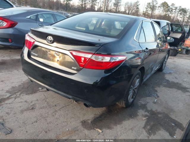 Toyota Camry Se Image 15