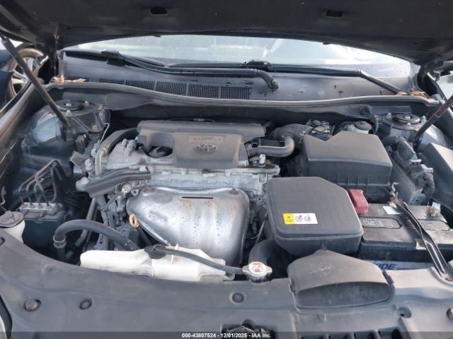 Toyota Camry Se Image 6