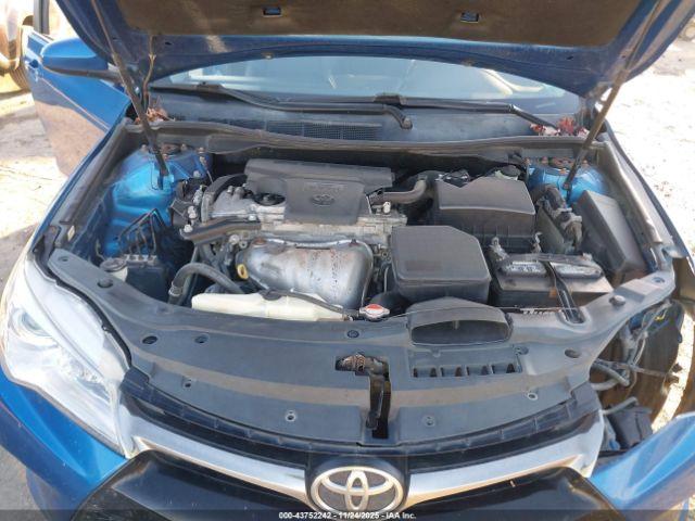 Toyota Camry Se Image 8