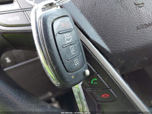 Hyundai SANTA FE Se Image 2