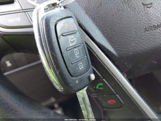 Hyundai SANTA FE Se Image 2