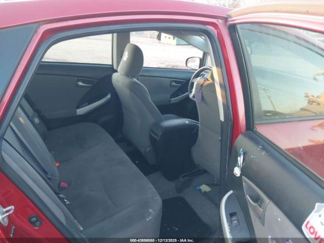 Toyota Prius Two Image 12