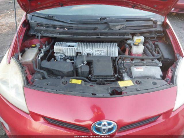 Toyota Prius Two Image 13