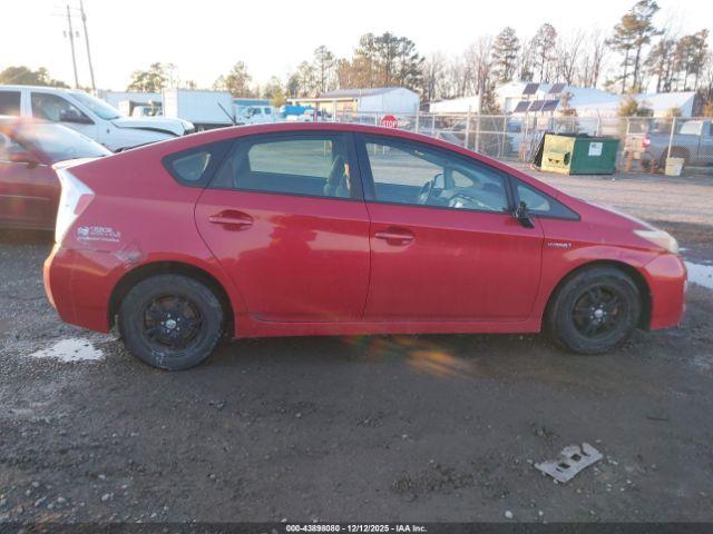 Toyota Prius Two Image 10