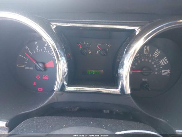 Ford Mustang V6 Image 13