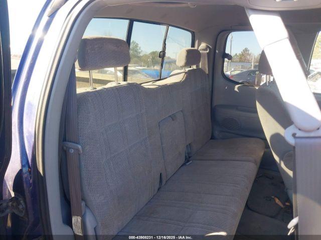 Toyota Tundra Sr5 V8 Image 2