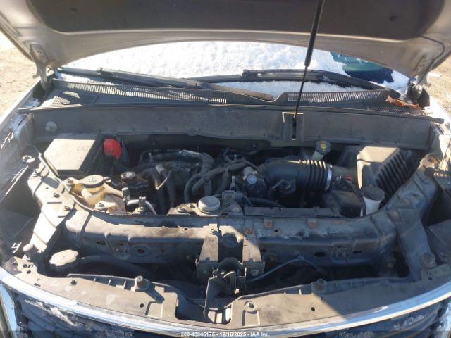 Chevrolet Traverse Ls Image 9