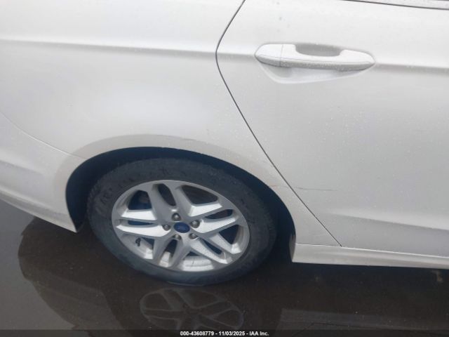 Ford Fusion Se Image 9