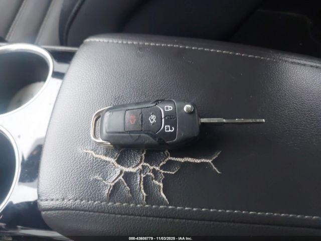 Ford Fusion Se Image 10