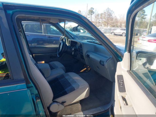 Ford Explorer Image 8