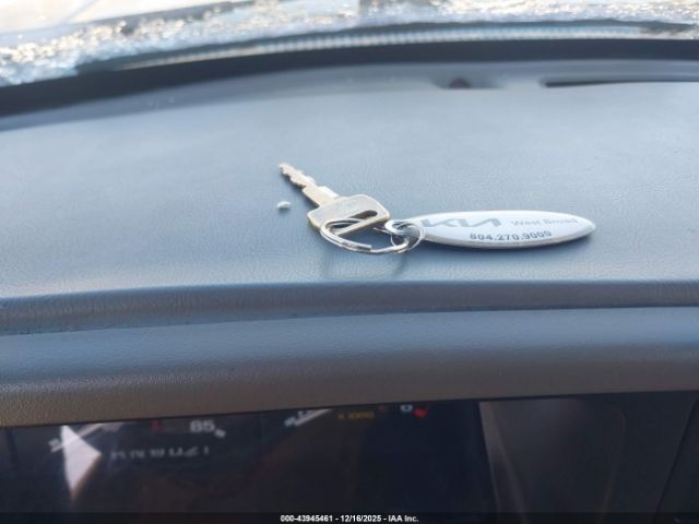 Ford Explorer Image 7