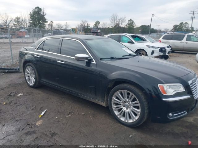 Chrysler 300 Limited Image 1