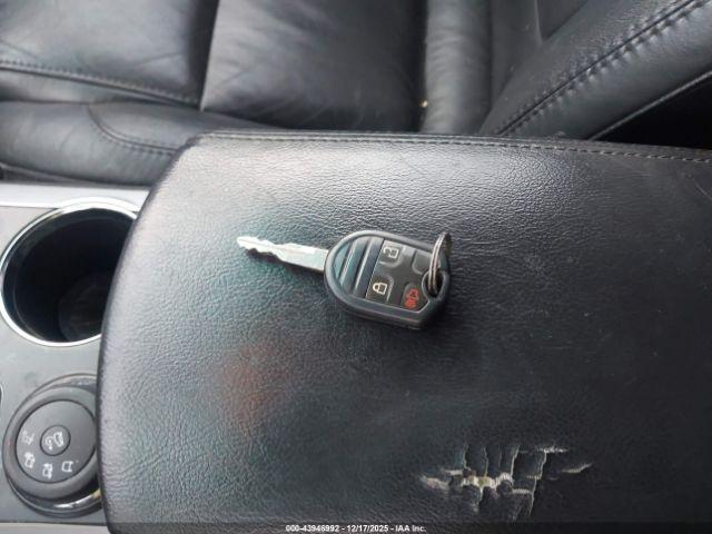 Ford Explorer Xlt Image 5