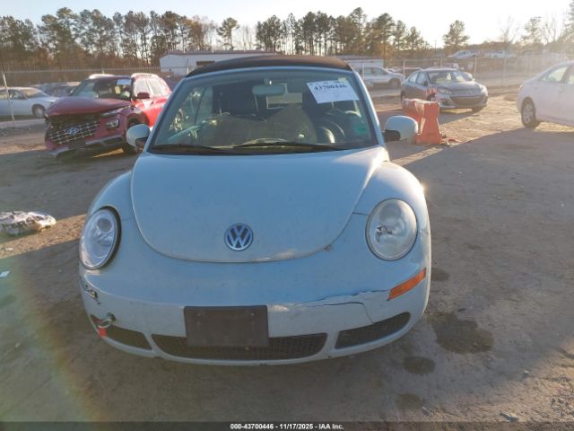 Volkswagen Beetle 2.5 Image 3