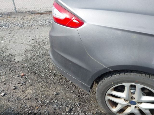 Ford Fusion Se Image 11