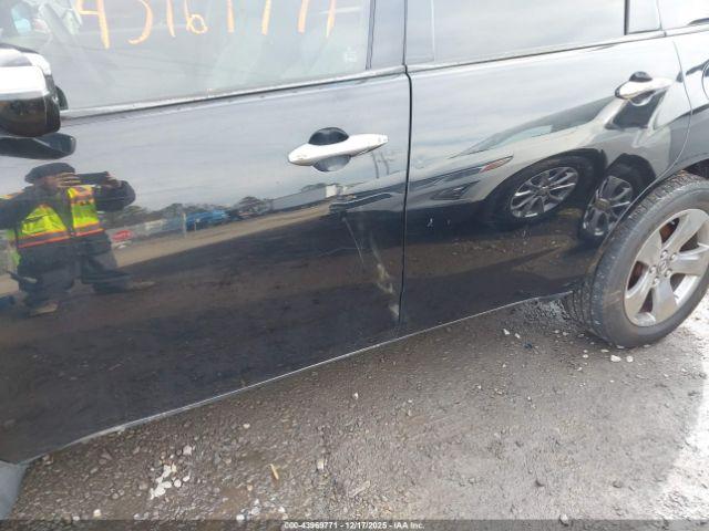 Acura MDX Sport Package Image 7