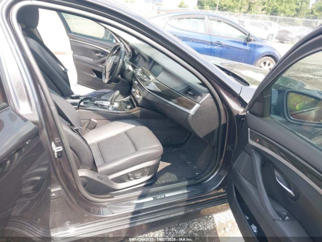 BMW 5 Series Image 6