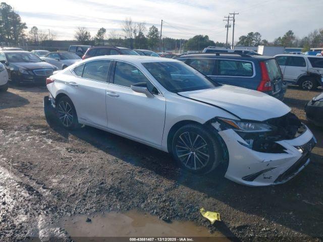  Salvage Lexus Es