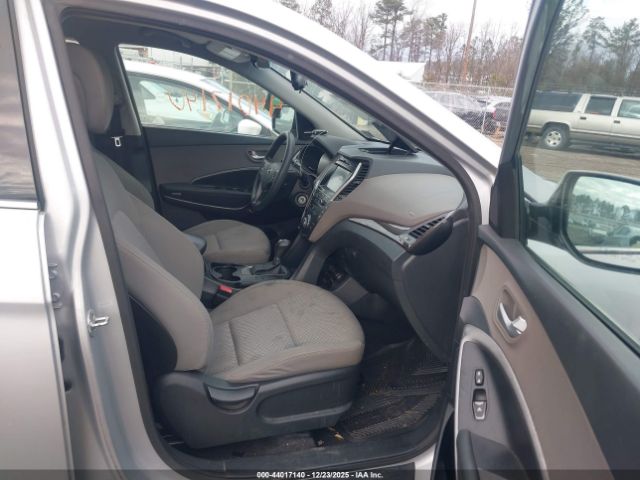 Hyundai SANTA FE Se Image 9