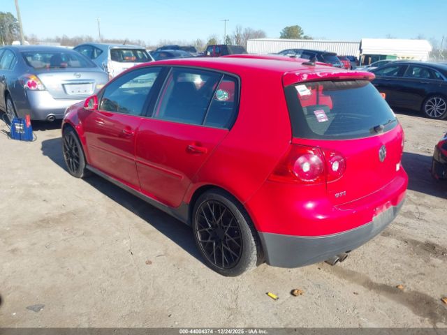 Volkswagen GTI 4-door Image 2
