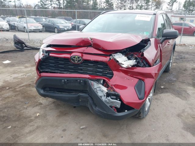 Toyota RAV4 Le Image 5