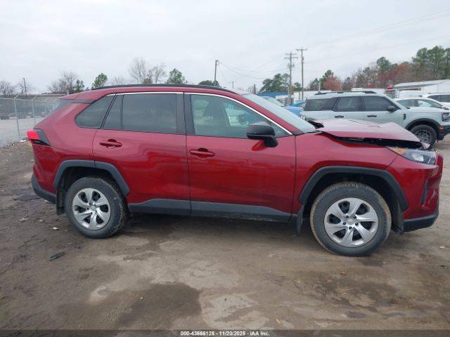 Toyota RAV4 Le Image 2